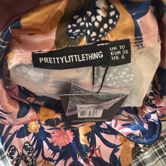 Pretty Little Things Pink Satin Butterfly Floral Shorts Button Top PJ Set NWT 6 - Picture 14 of 16